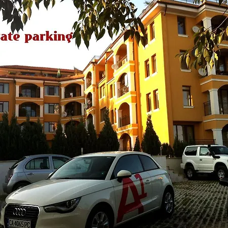 Sun & Seaview Apartment *