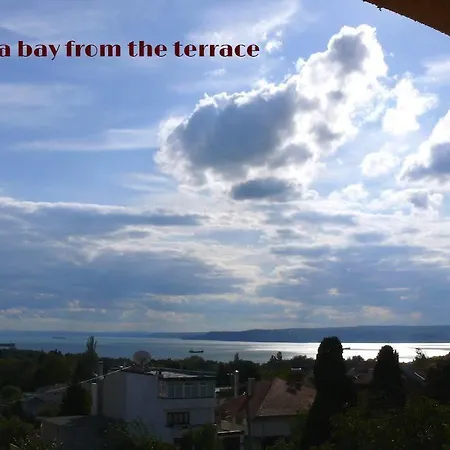 Sun & Seaview Apartment *